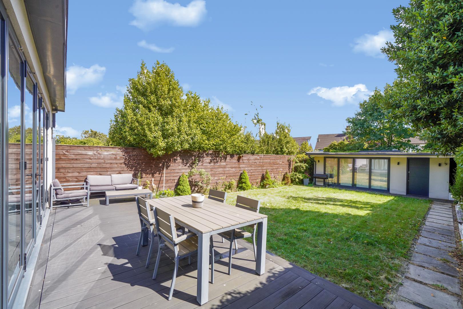 Luxury Family Home Elliot Road, Hendon